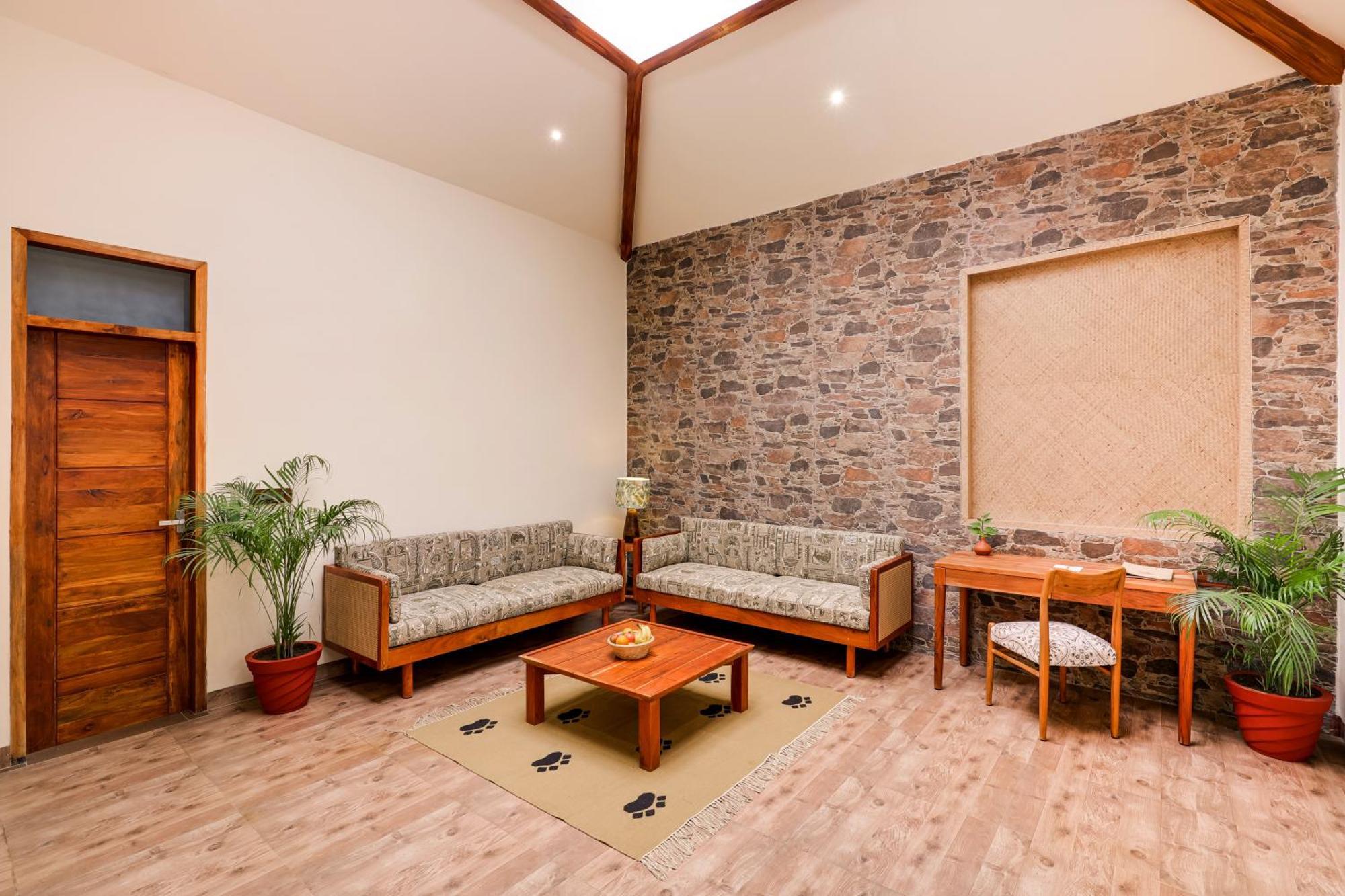 Lemon Tree Wildlife Resort, Канха Номер фото